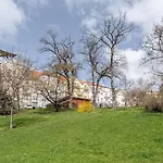 Blueground Vrsovice Private Terrace Equipped Prg-4 Praga