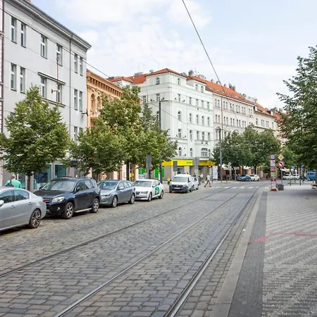 Blueground Vrsovice Private Terrace Equipped Prg-4 * Praha