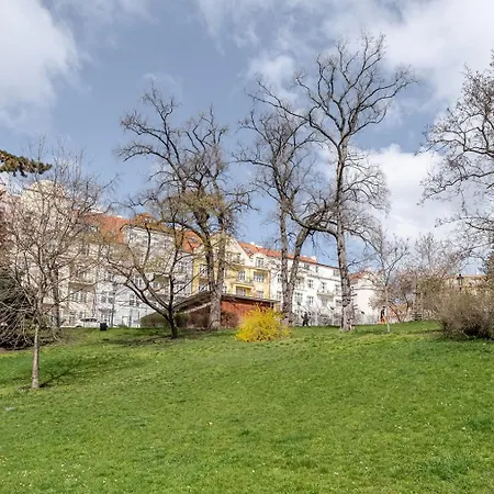 Blueground Vrsovice Private Terrace Equipped Prg-4 Praha